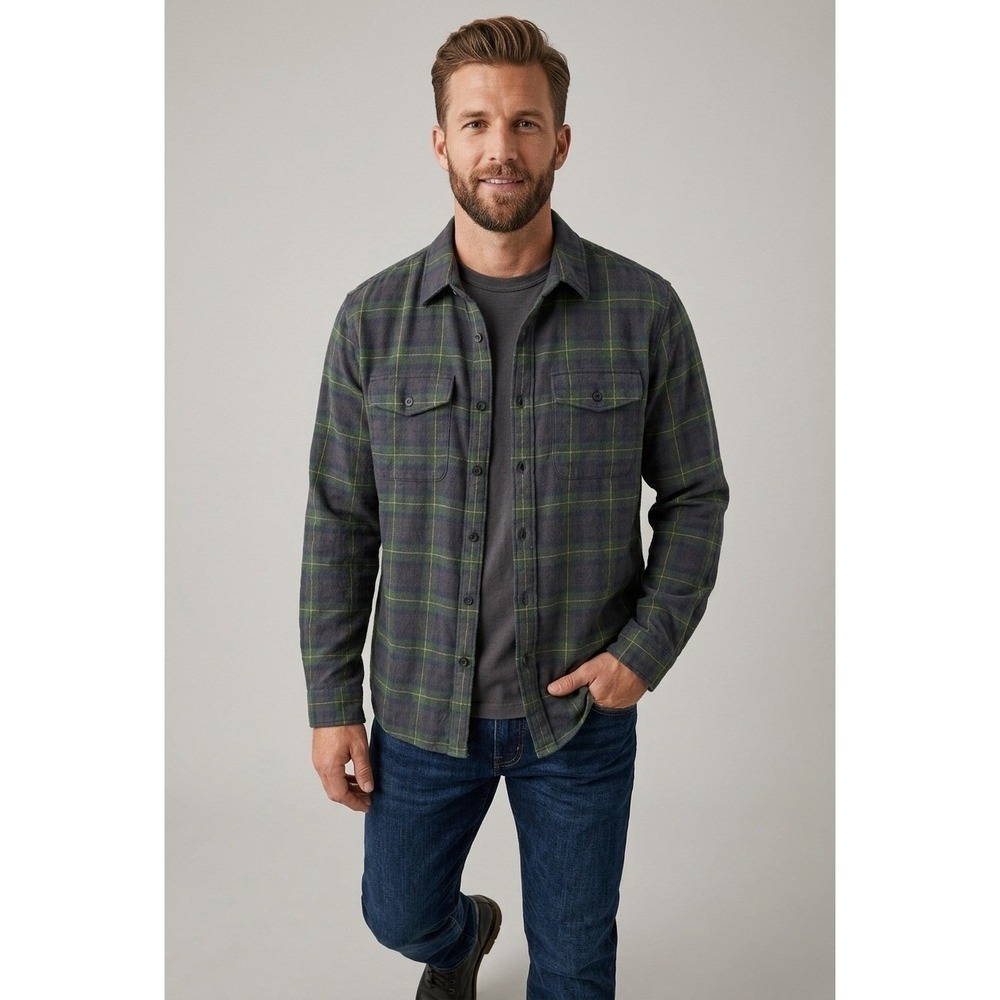 American Eagle Flannel Shirt Men Medium Green Navy Plaid Super Soft NWT - Picture 3 of 8